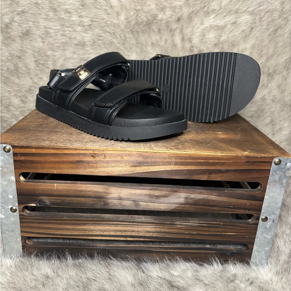 a new day Black Sandals - Picture 4 of 4